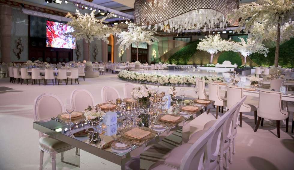 قاعات الافراح