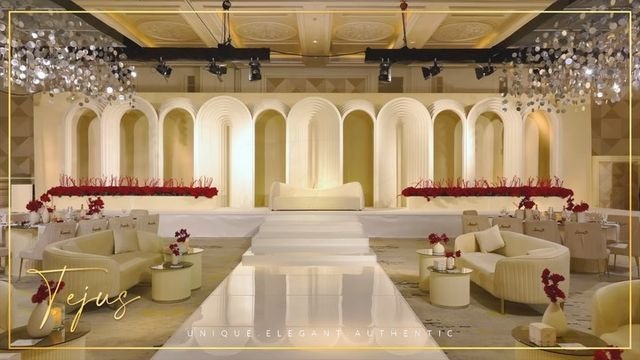 قاعات مغلقة